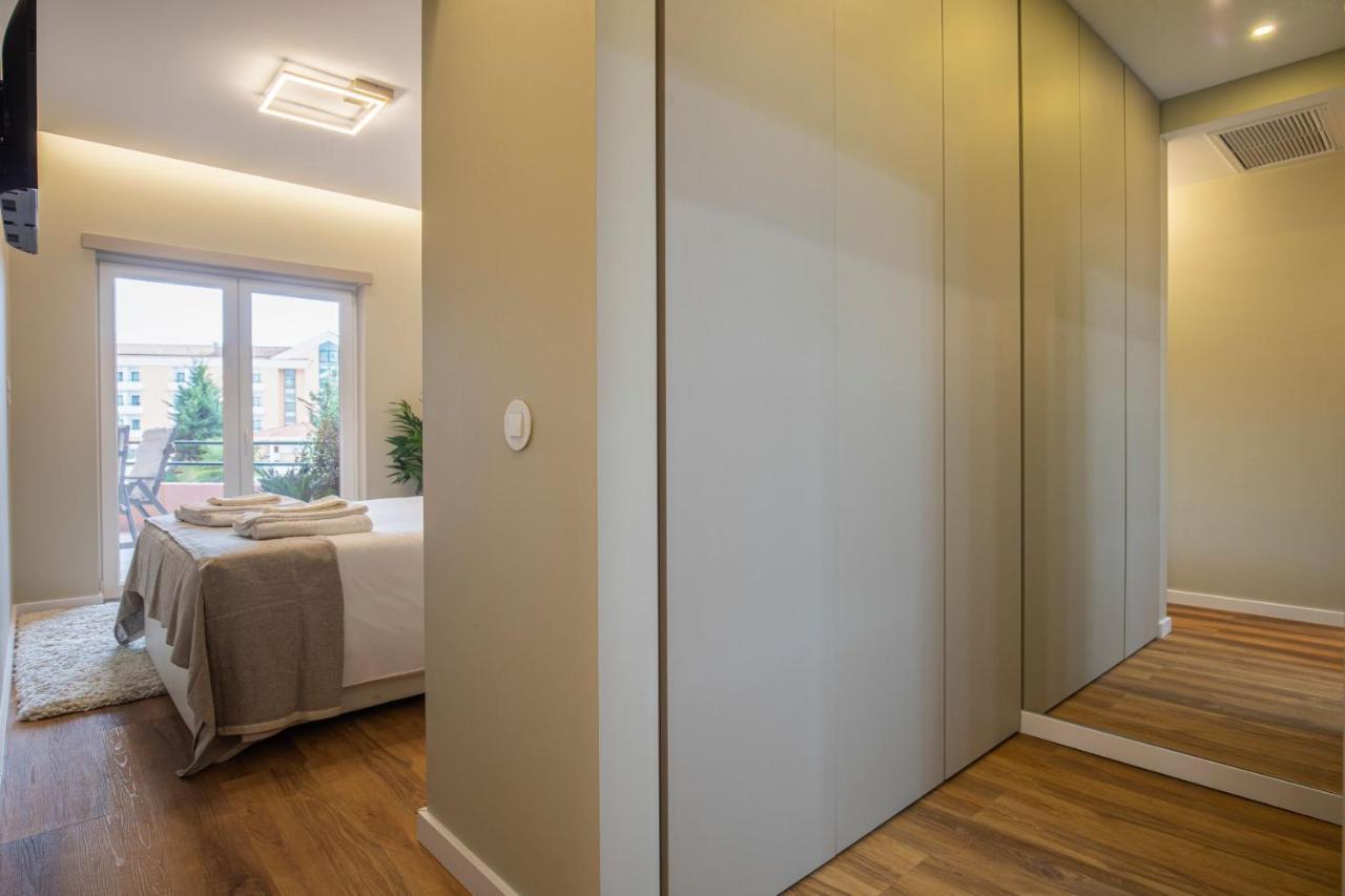 Deluxe 2Bdr Apartment In Carcavelos By Lovelystay エクステリア 写真