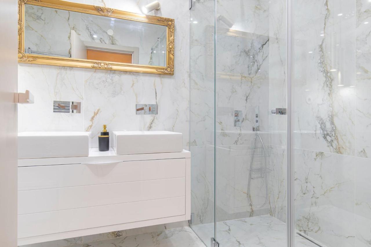 Deluxe 2Bdr Apartment In Carcavelos By Lovelystay エクステリア 写真