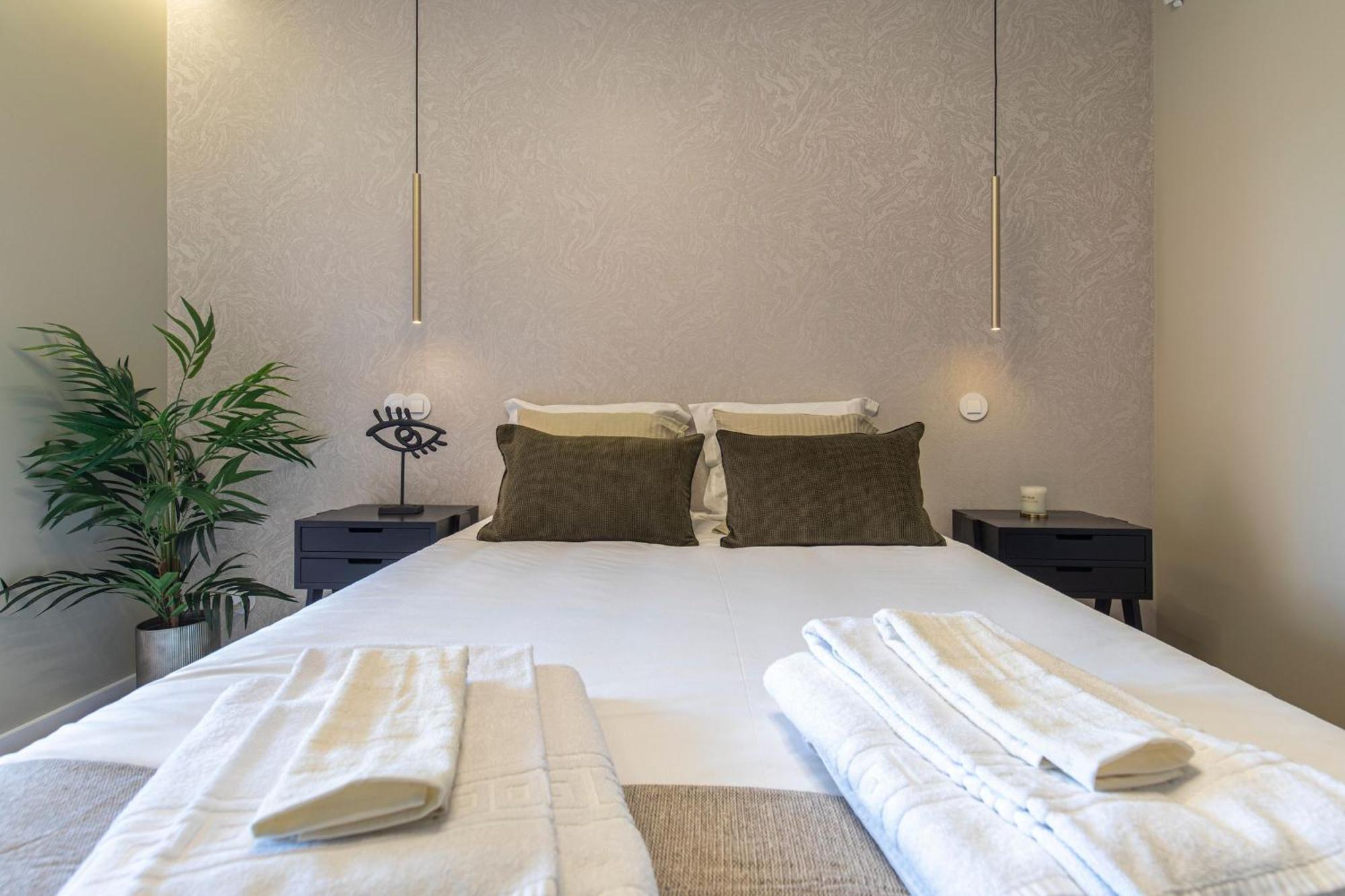 Deluxe 2Bdr Apartment In Carcavelos By Lovelystay エクステリア 写真