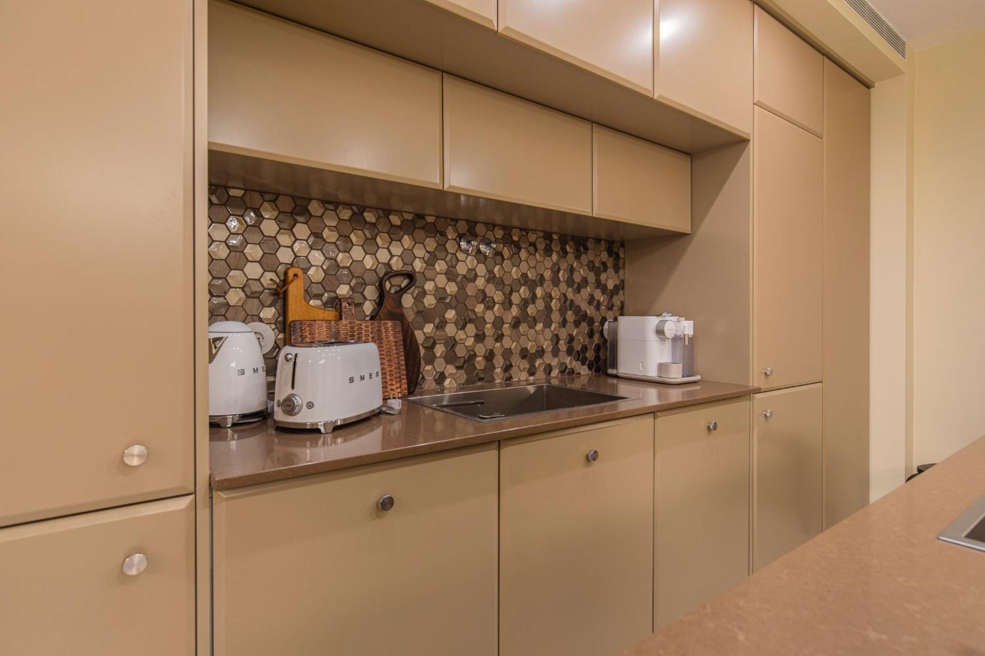Deluxe 2Bdr Apartment In Carcavelos By Lovelystay エクステリア 写真