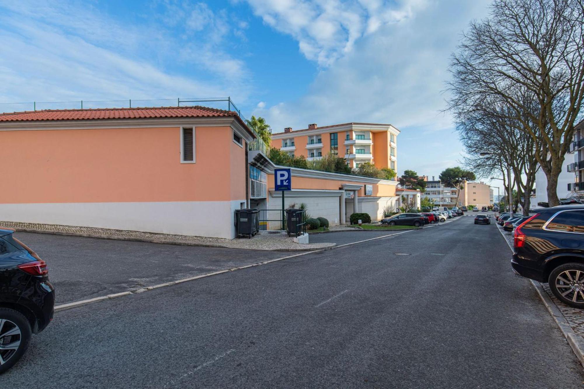 Deluxe 2Bdr Apartment In Carcavelos By Lovelystay エクステリア 写真
