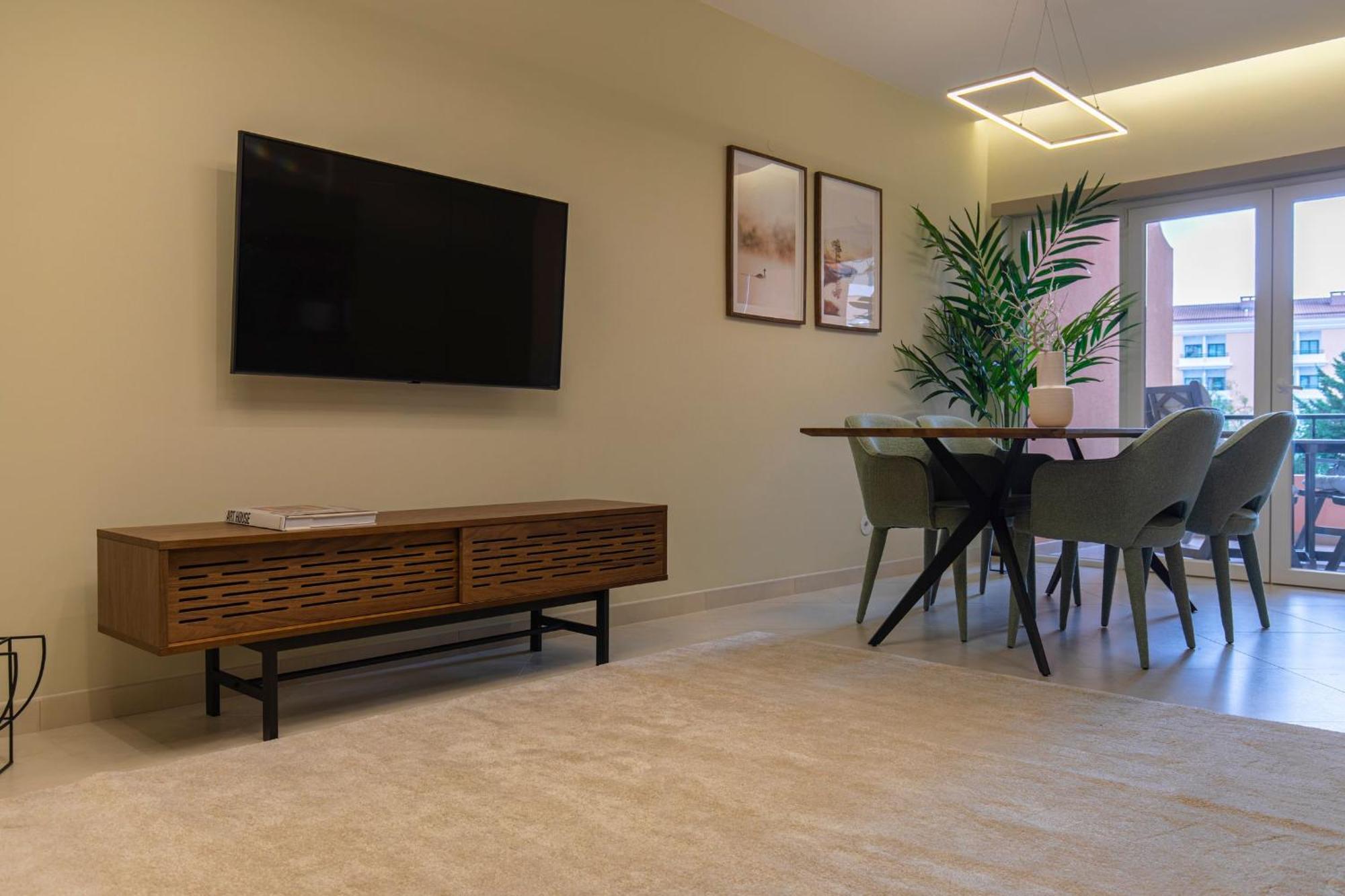 Deluxe 2Bdr Apartment In Carcavelos By Lovelystay エクステリア 写真