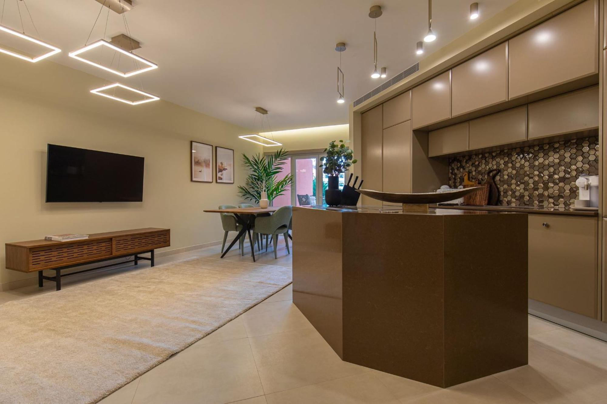 Deluxe 2Bdr Apartment In Carcavelos By Lovelystay エクステリア 写真